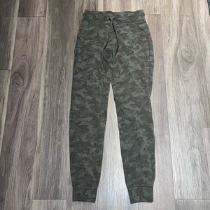 lululemon joggers